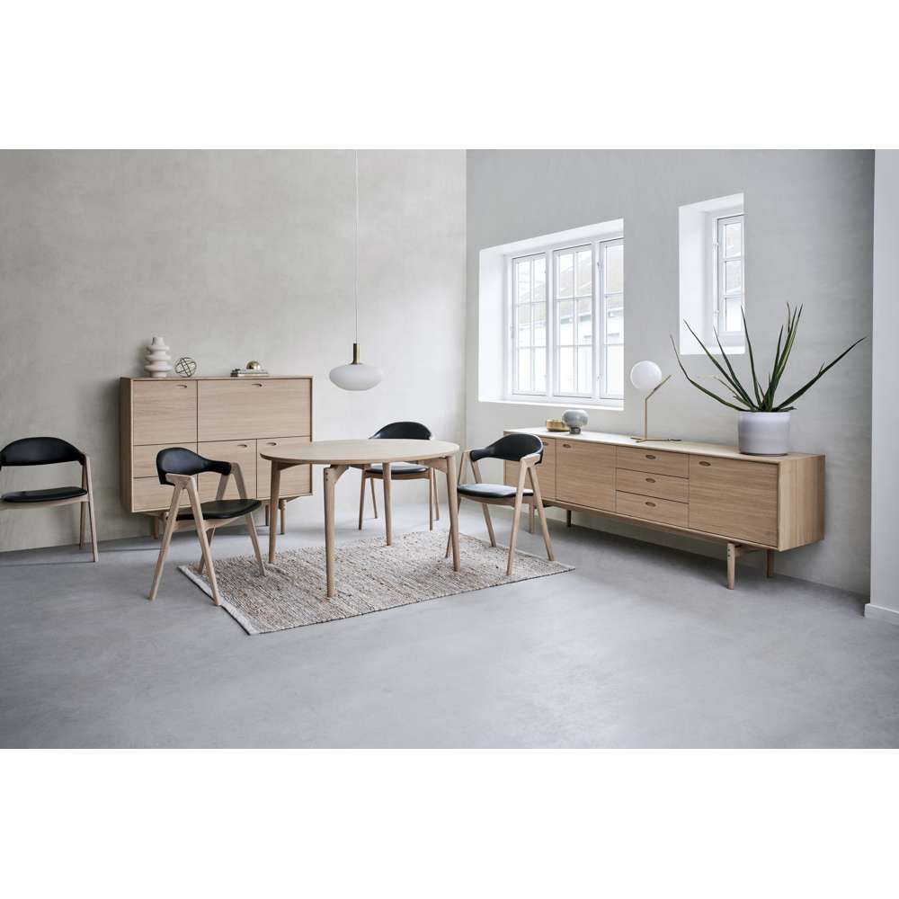 PBJ Aeris spisebord Ø122 i hvidpigmenteret eg med udtræk