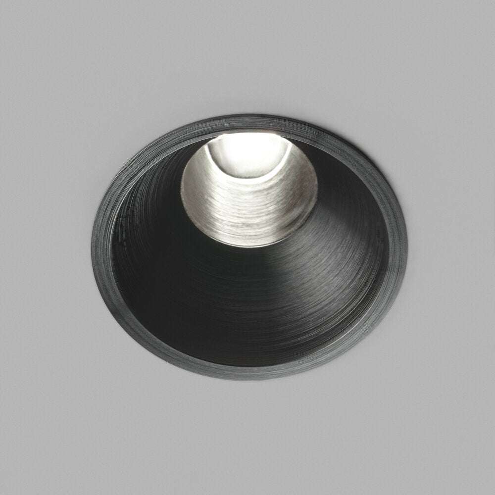 Curve ii ø110 carbon black Spot