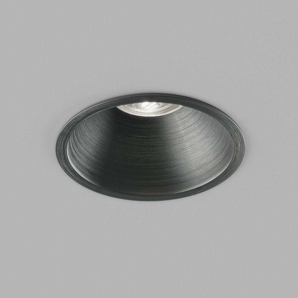 Curve ii ø110 carbon black Spot