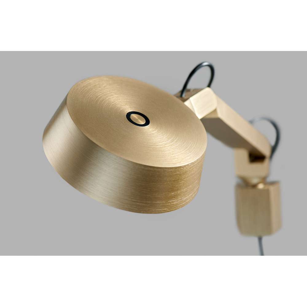 Dark w1 brass
