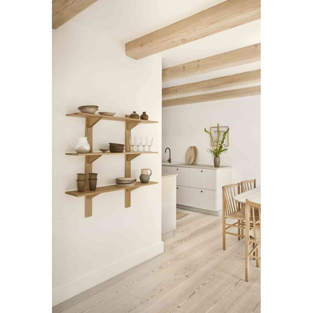 FDB B100 Sorø hylde Laura Bilde - Eg