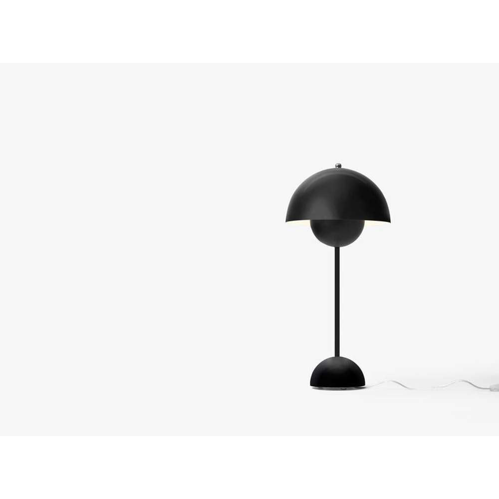 Flowerpot vp3 Bordlampe mat sort