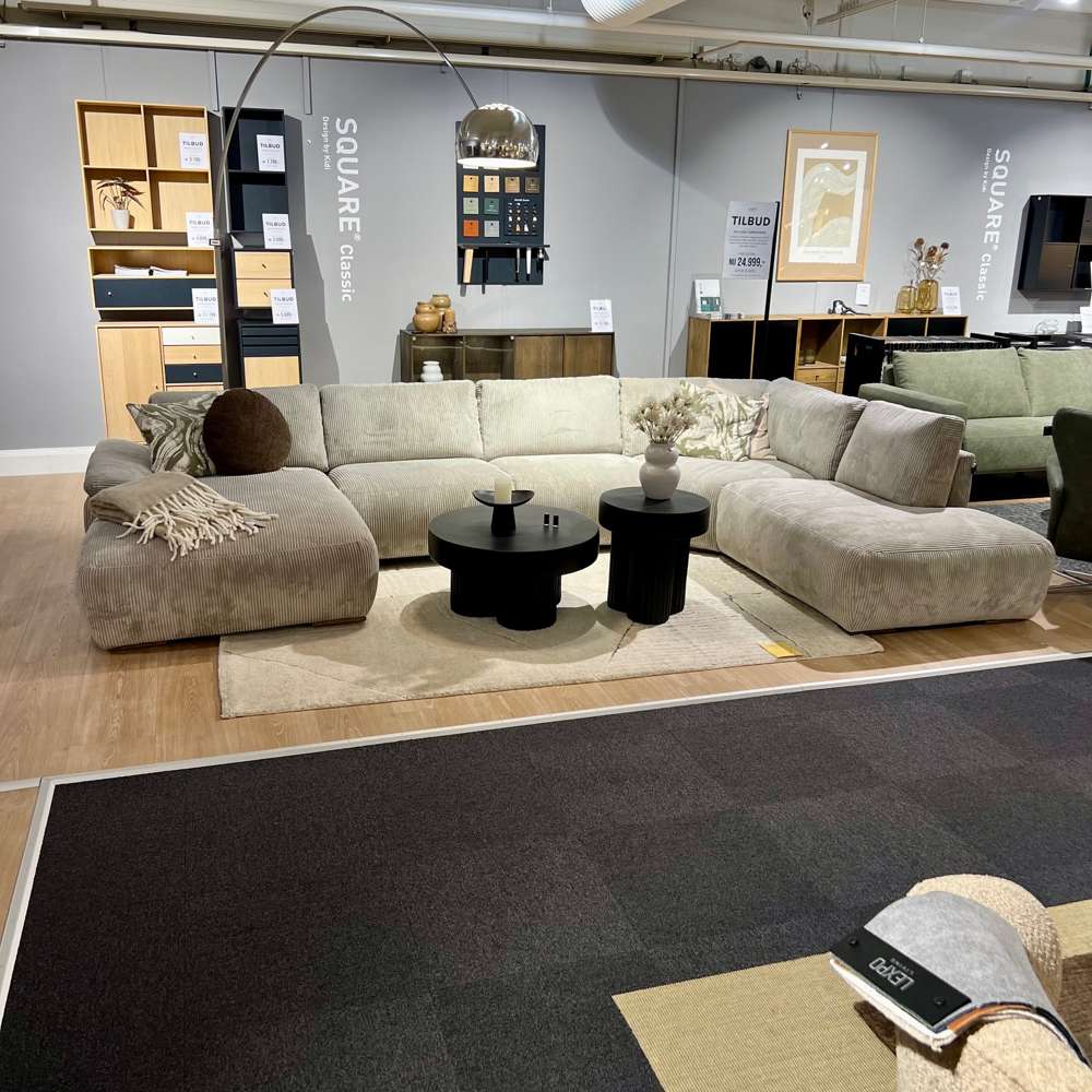 Hjort Knudsen Hyllinge hjørnesofa m chaiselong (V) Openend (H)