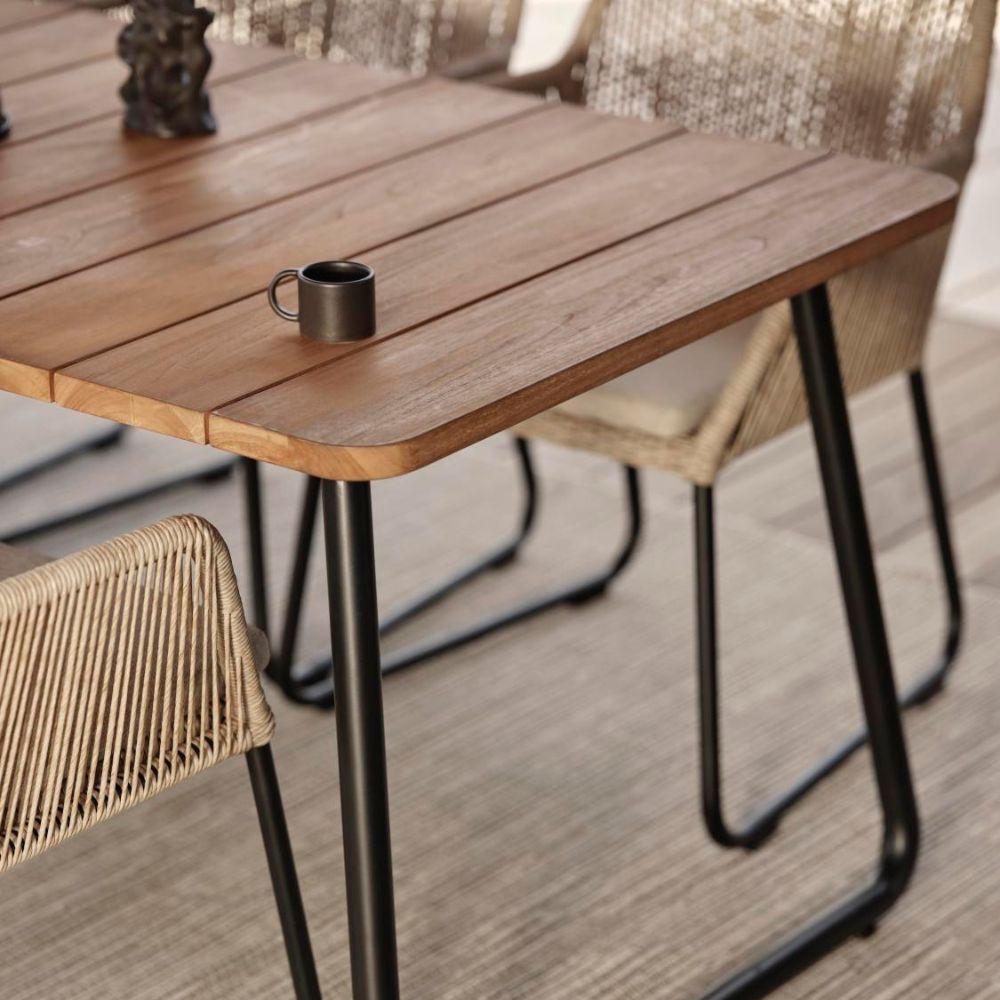 Brafab Nolli havebord L225 Bordplade: Natur | Stel: Sort