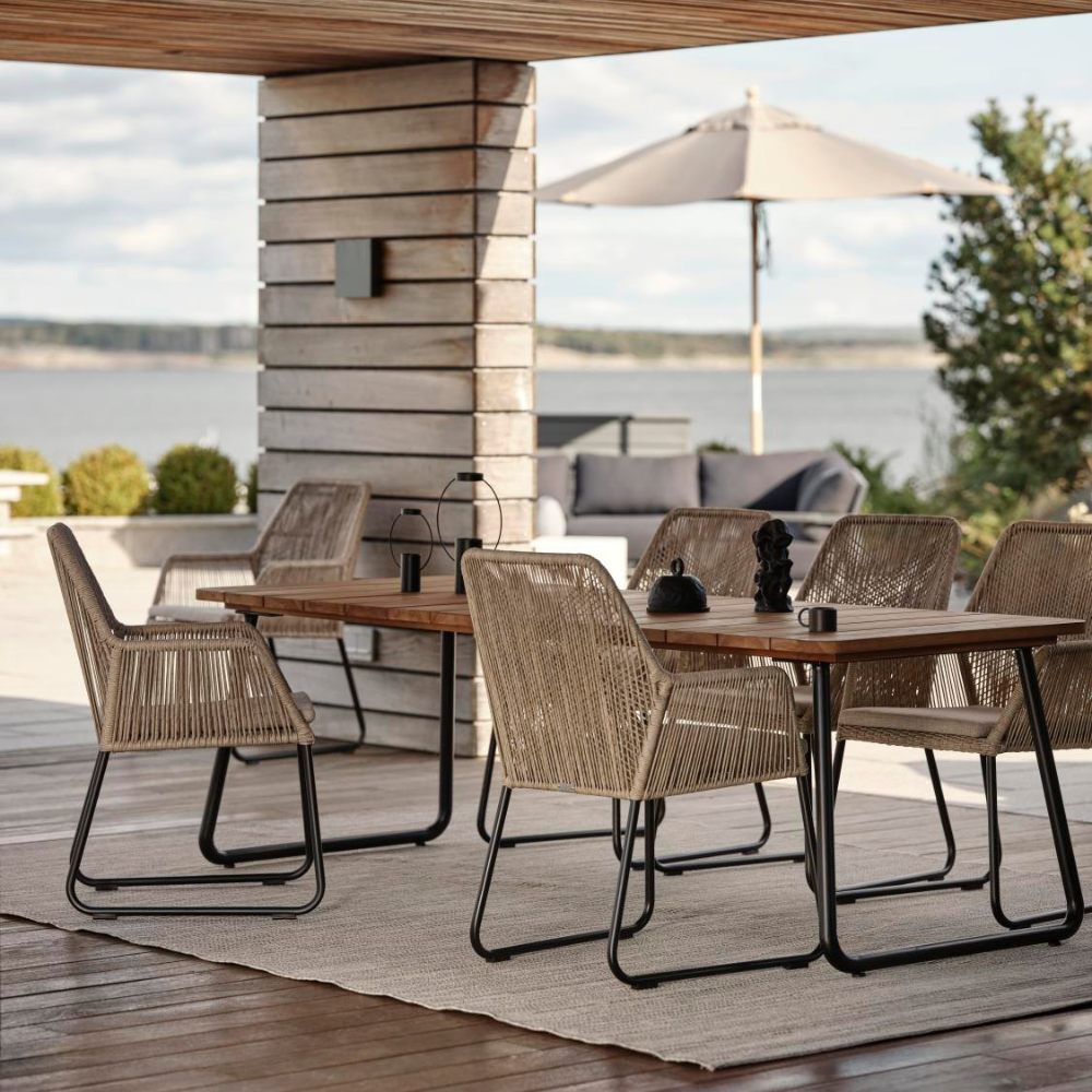 Brafab Nolli havebord L225 Bordplade: Natur | Stel: Sort