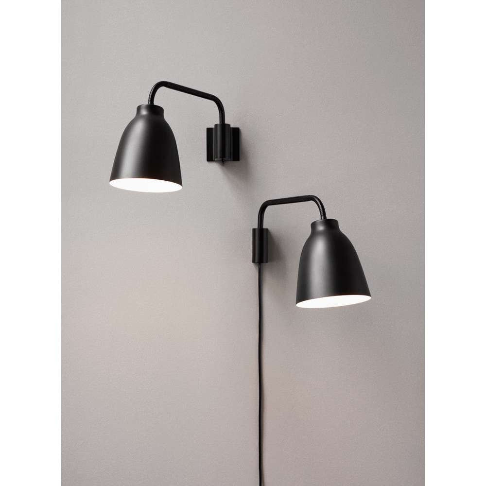 Caravaggio™ Read Væglampe