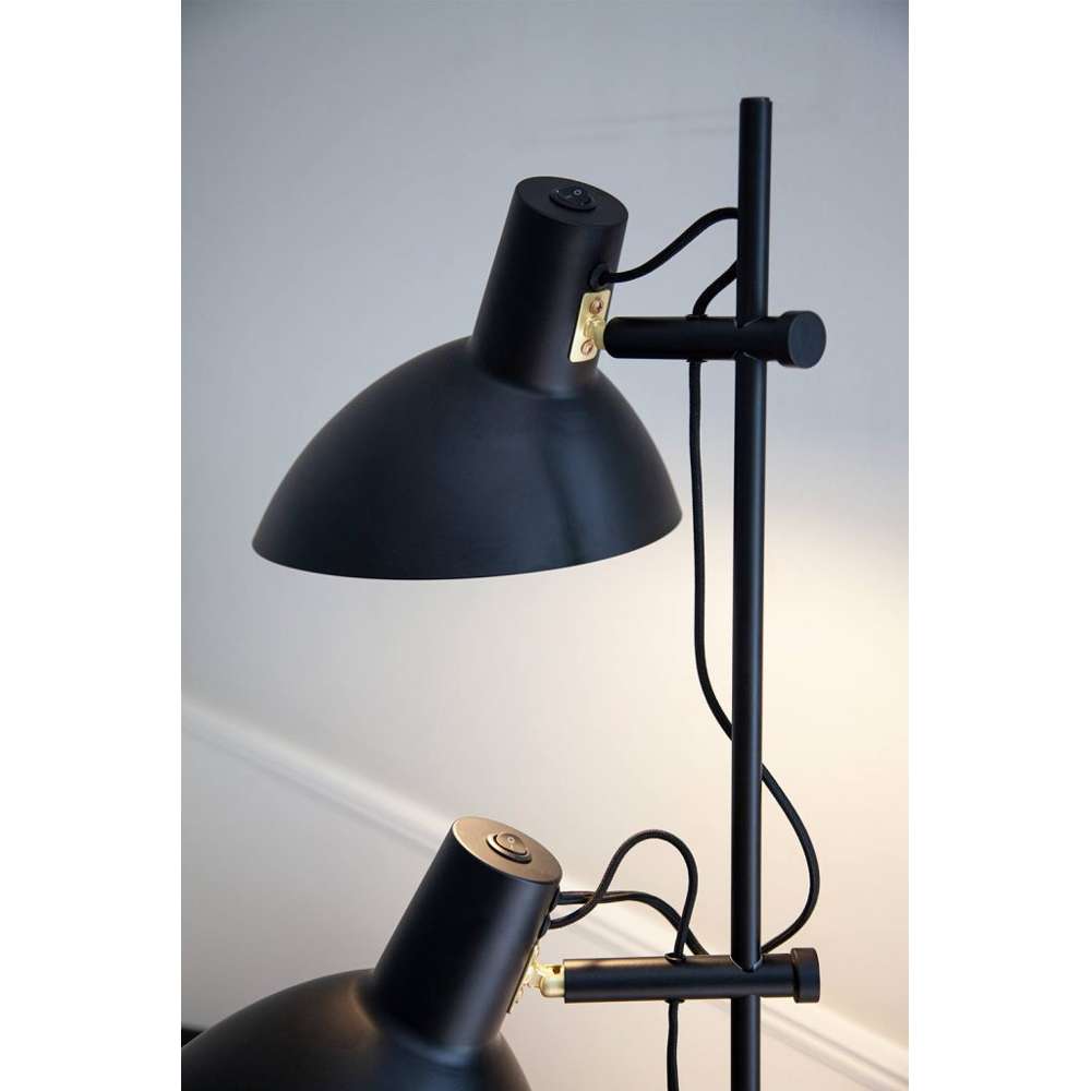 Metropole gulvlampe 2l - black Gulvlampe