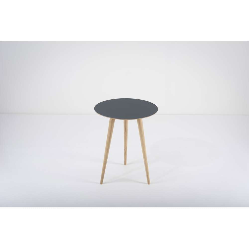 Gazzda Arp hjørnebord Ø45