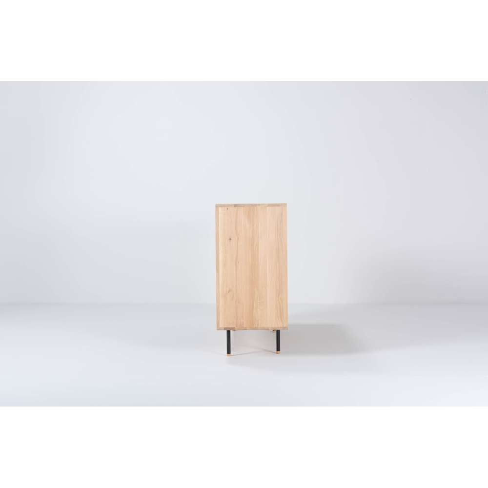 Fina kommode m/4 hylder og 3 skuffer