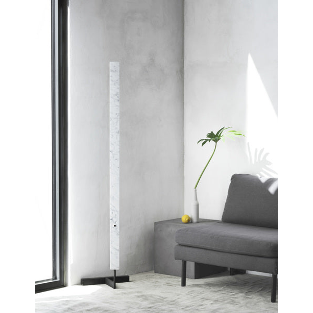 F model 165cm Gulvlampe Carrara marmor Gulvlampe