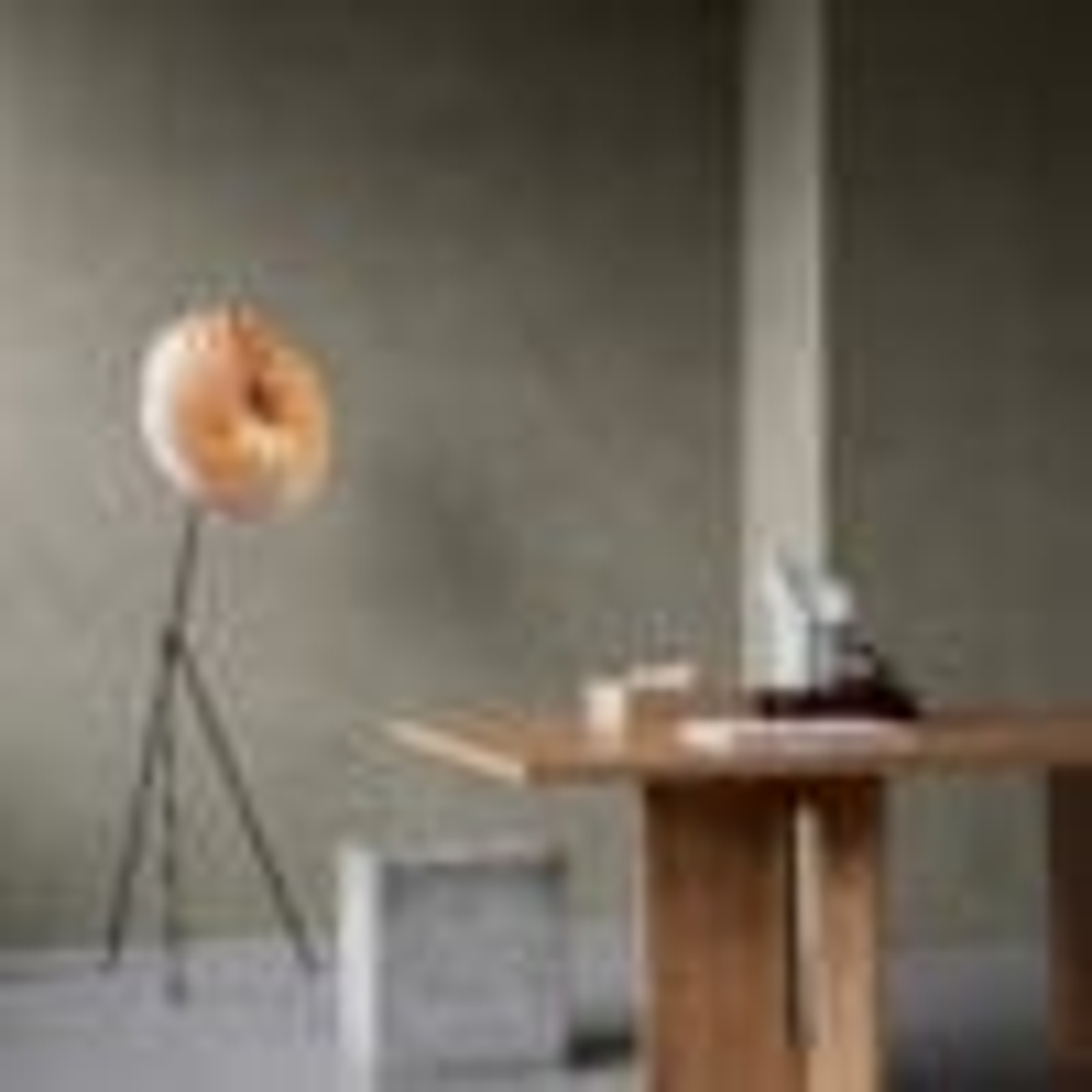 Tr5 gulvlampe l60 x w18 højde h42