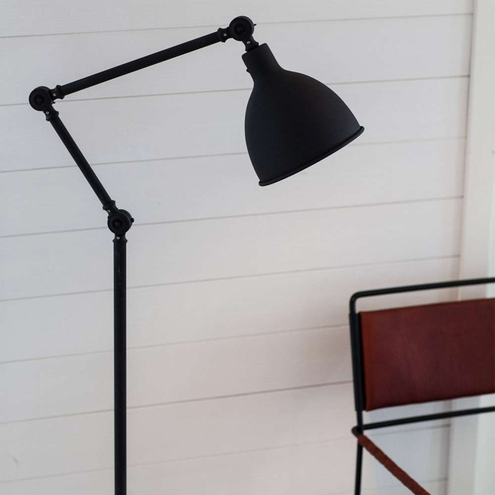 Bazar gulvlampe sort Gulvlampe