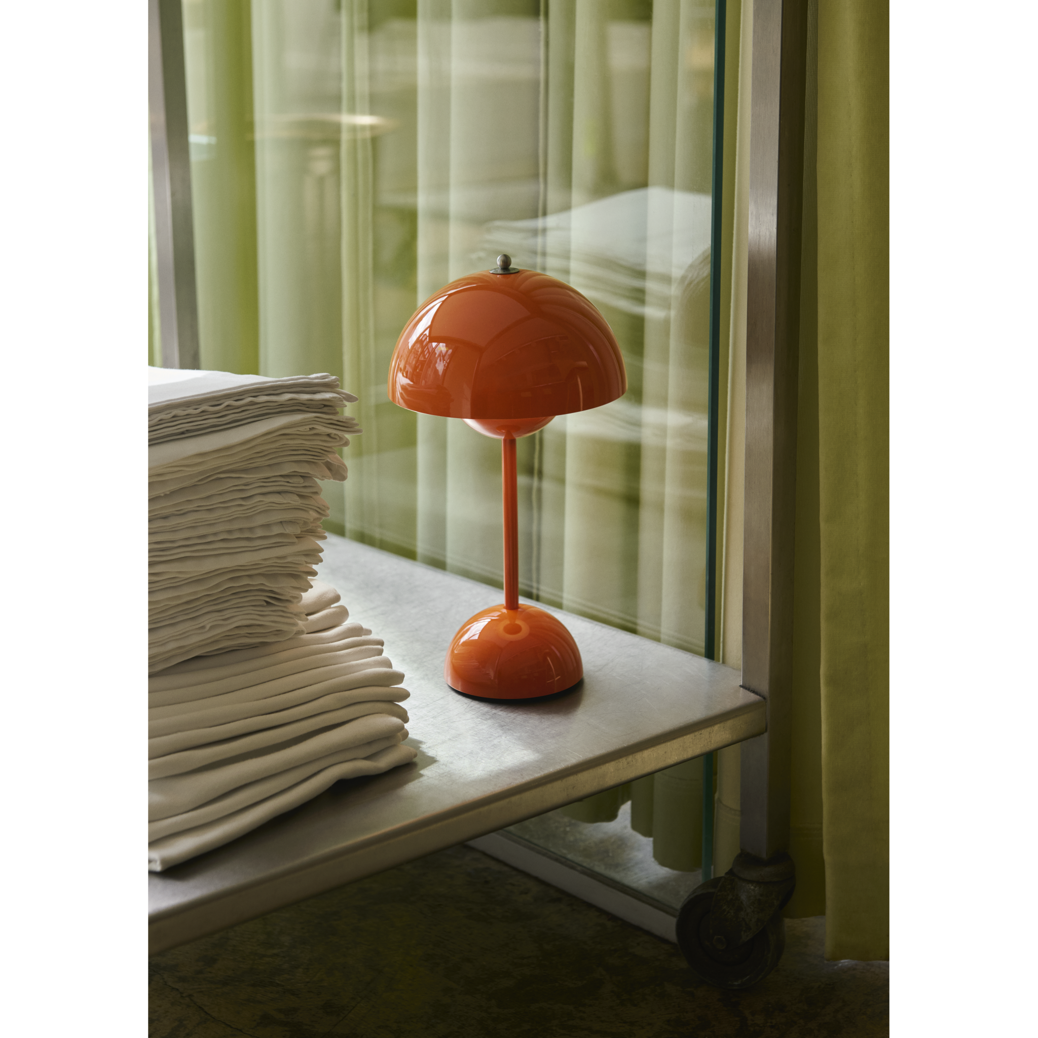 FLOWERPOT VP9 ZESTY ORANGE PORTABLE