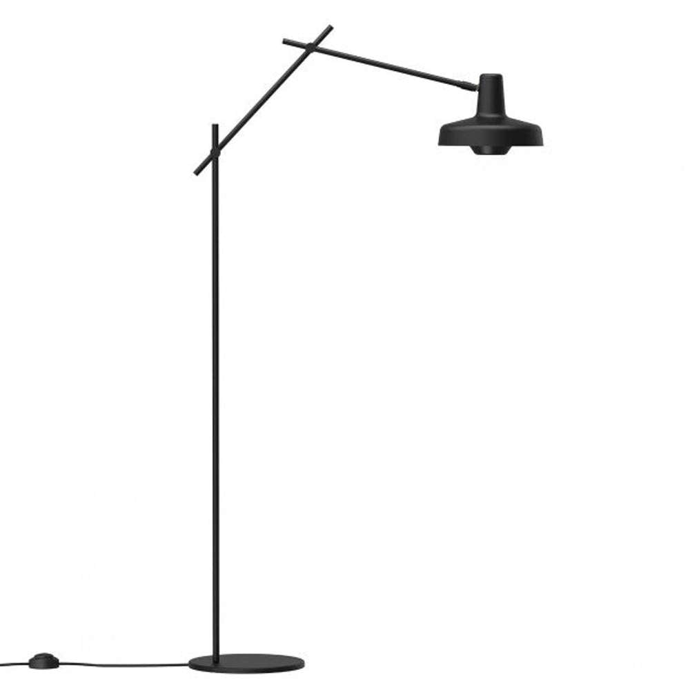 Arigato gulvlampe sort Gulvlampe