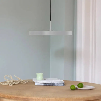 Asteria Plus Medium Nuance mist Stål Top Pendel