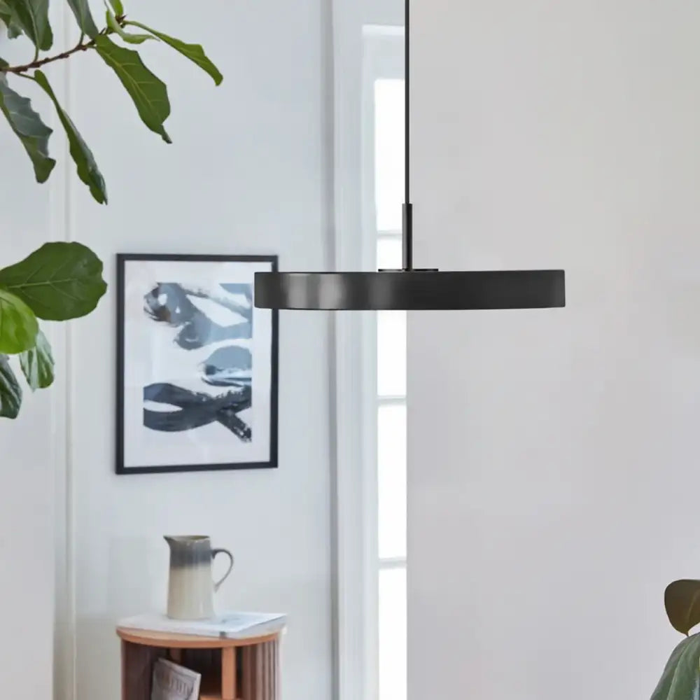 Asteria Plus Mini Black Sort Top Pendel