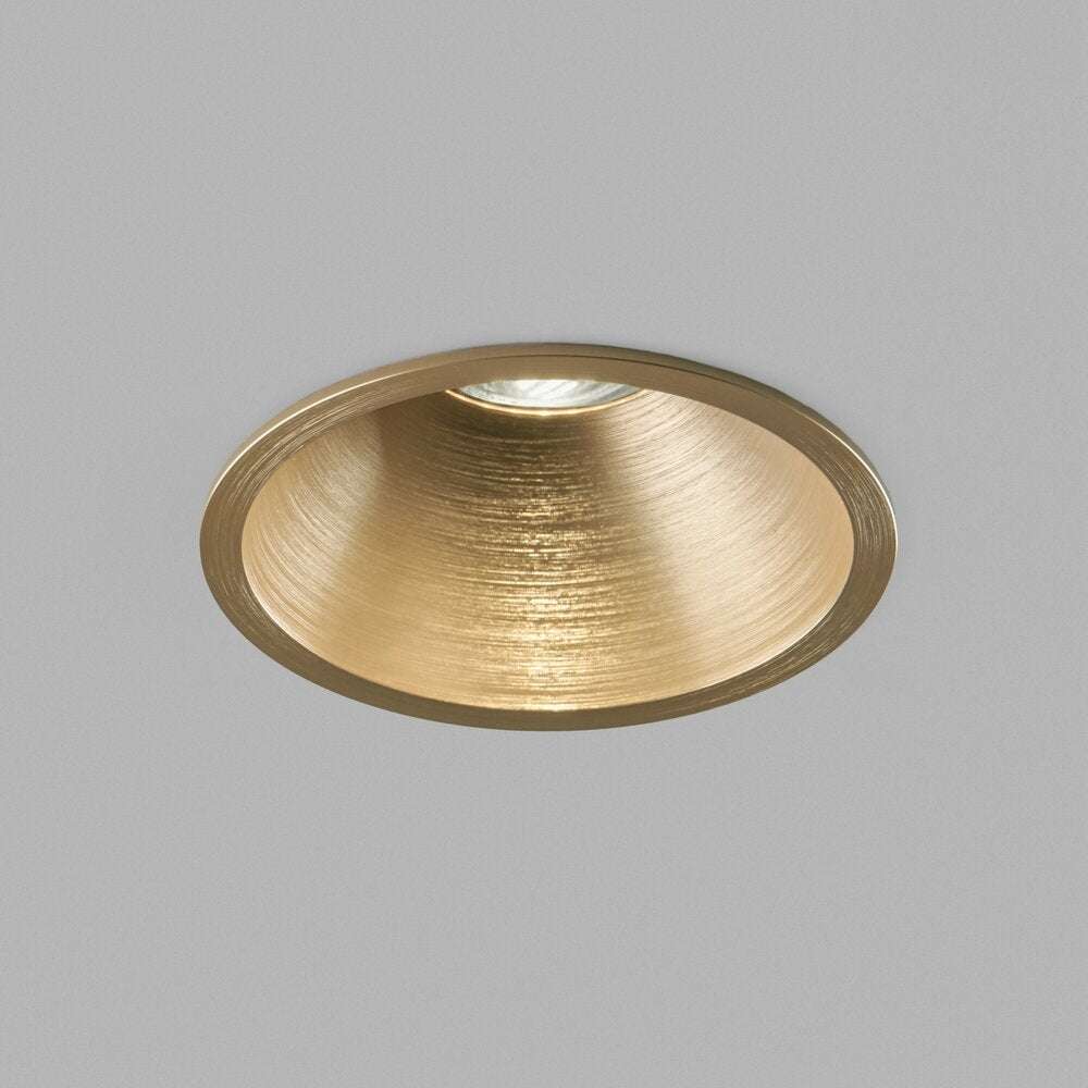 Curve ii ø110 brass Spot