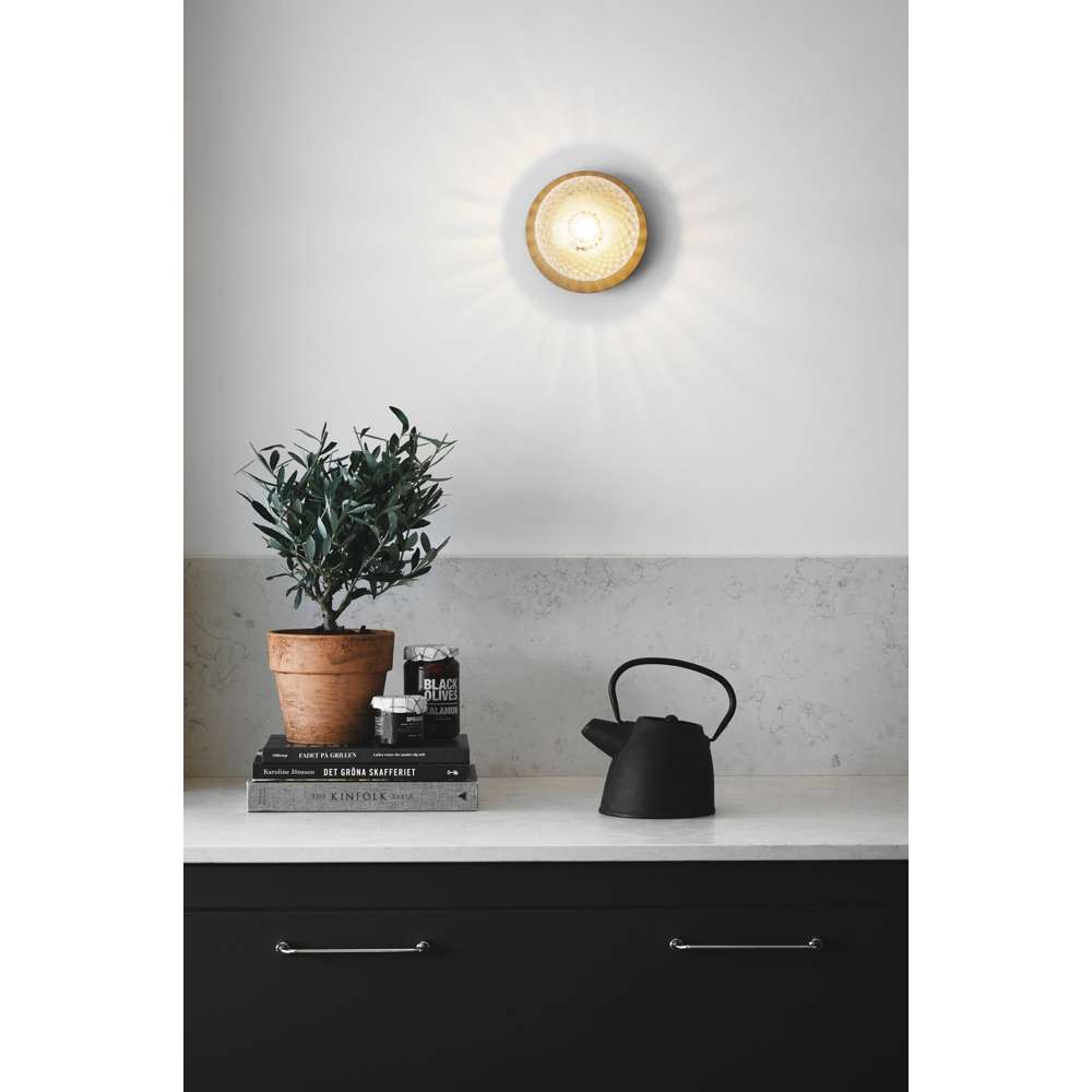 Liila 1 medium, nordic gold / optic clear, ip44 Væglampe