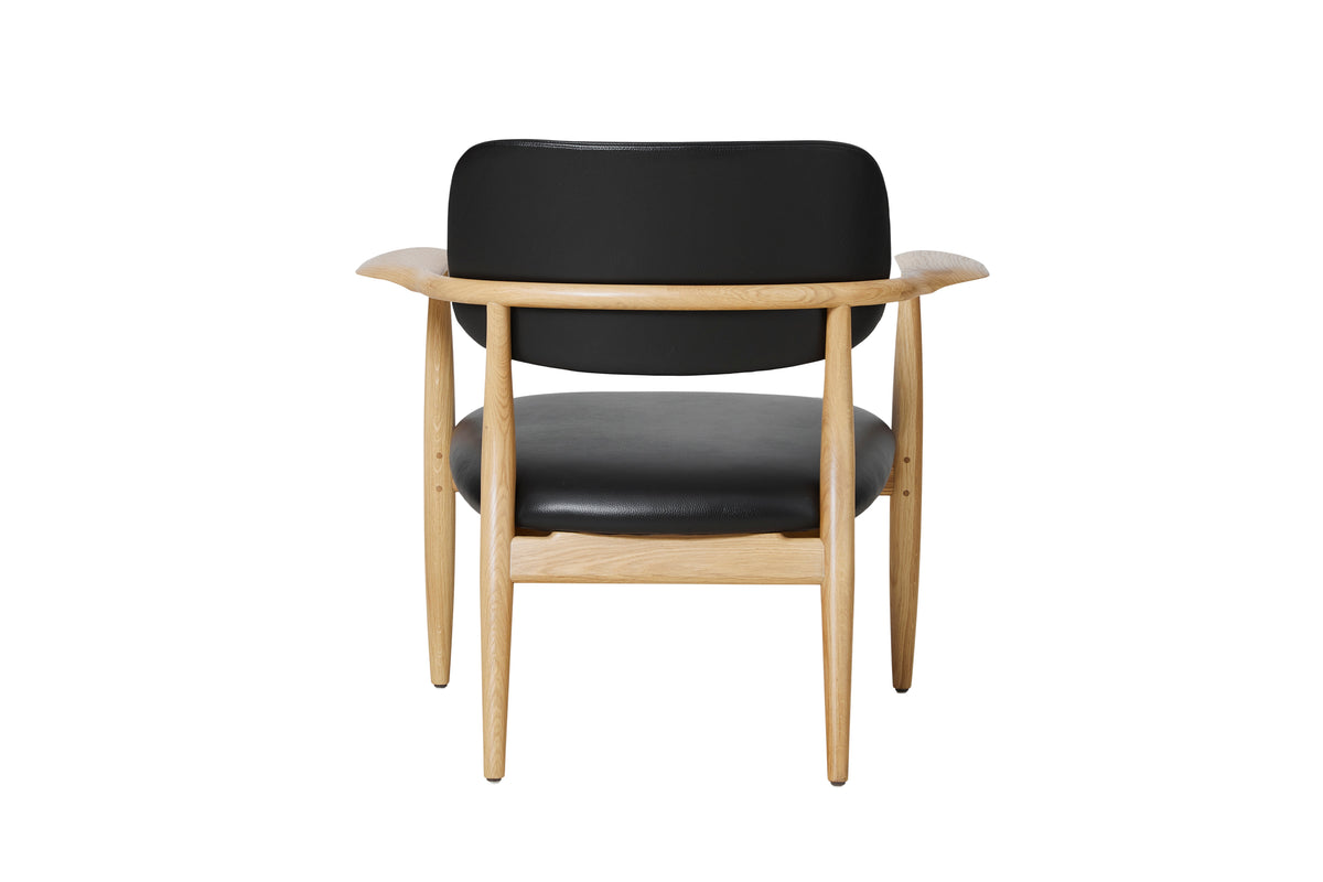 Slow Lounge Chair with Armrests in Oak and Black Leather by Stellar Works