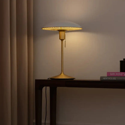 Umage Manta Ray lampeskærm - White & Brass Lampeskærm