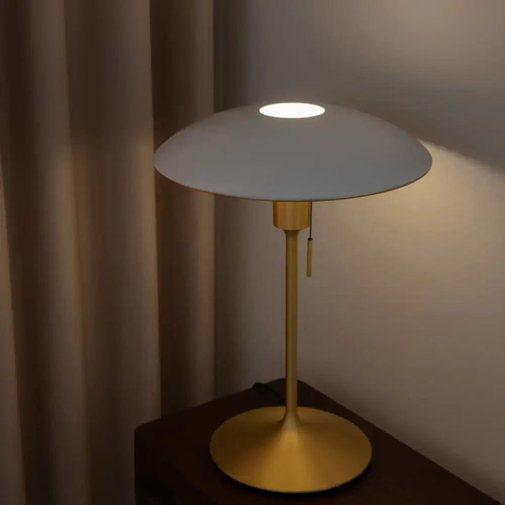 Umage Manta Ray lampeskærm - White & Brass Lampeskærm