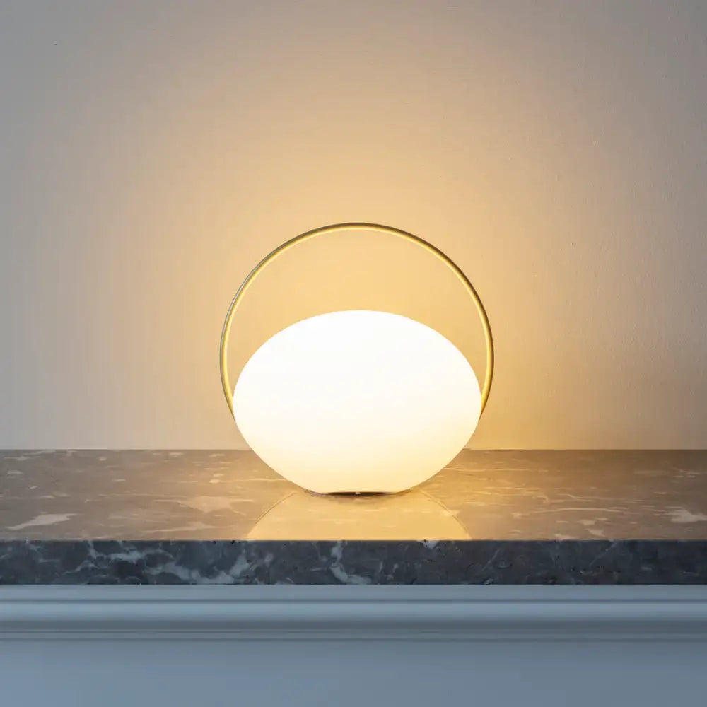 Umage Orbit trådløs lampe Portable