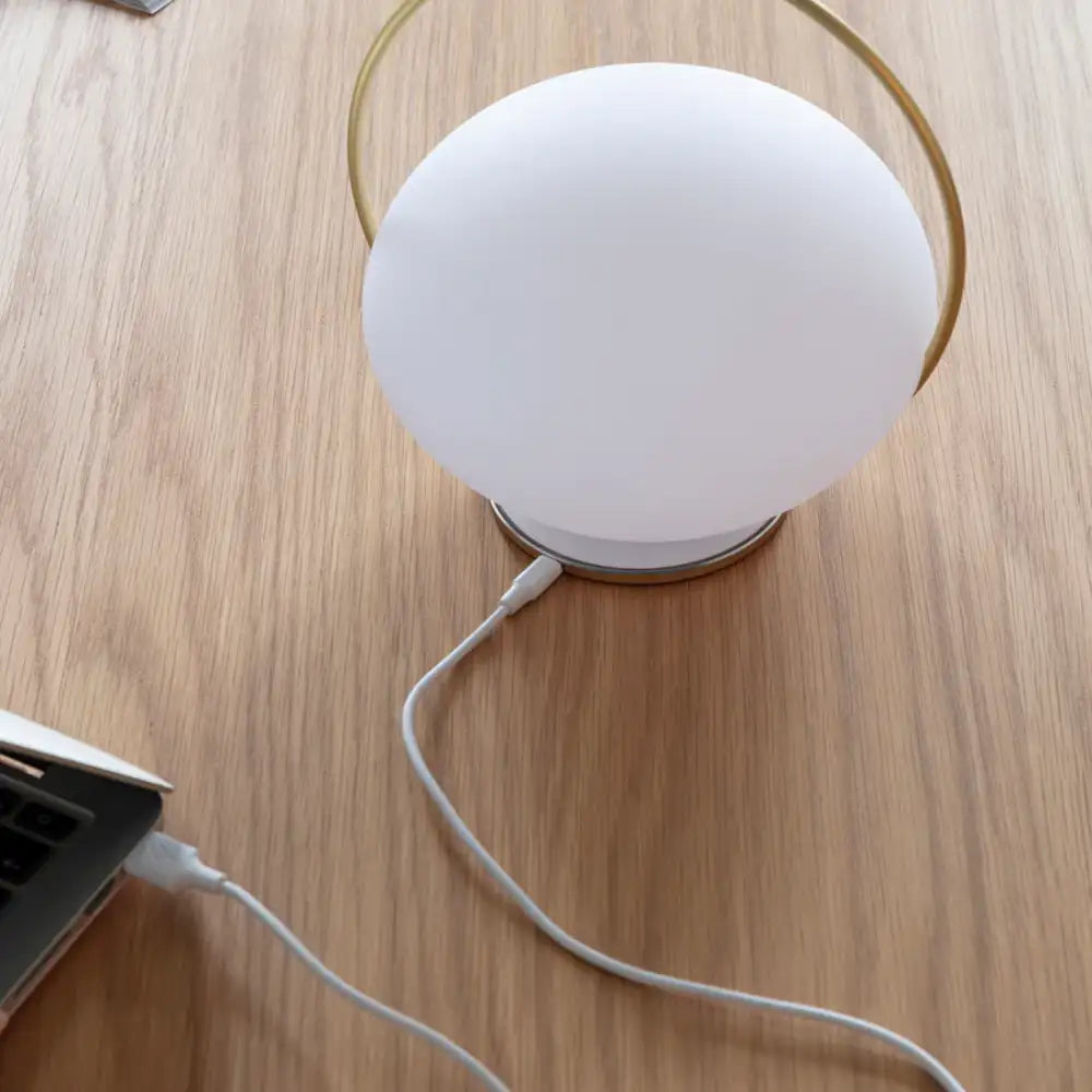 Umage Orbit trådløs lampe Portable