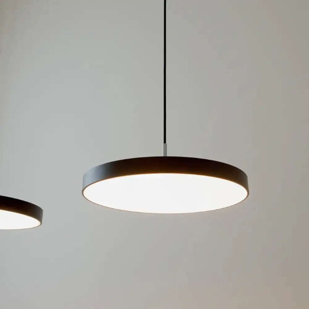 Asteria Plus Medium Black Stål Top Pendel