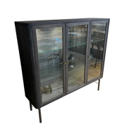 Velvet vitrine m/ 3 glasdøre og LED spot