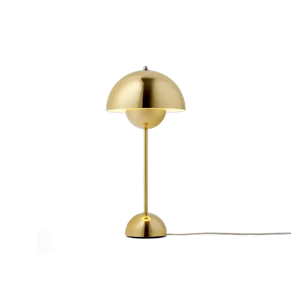 Flowerpot VP3 Bordlampe messing