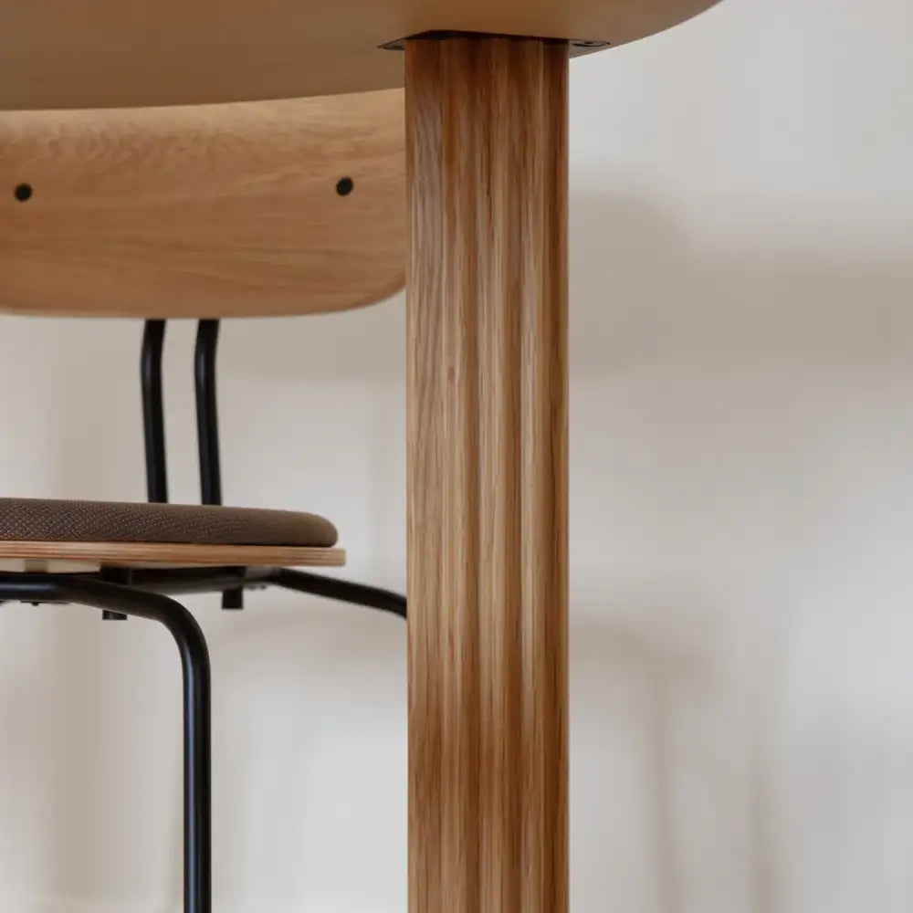 UMAGE Comfort Circle spisebord med udtræk